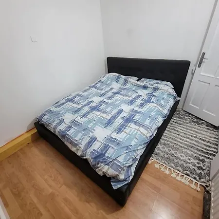 Spacious In Apartment